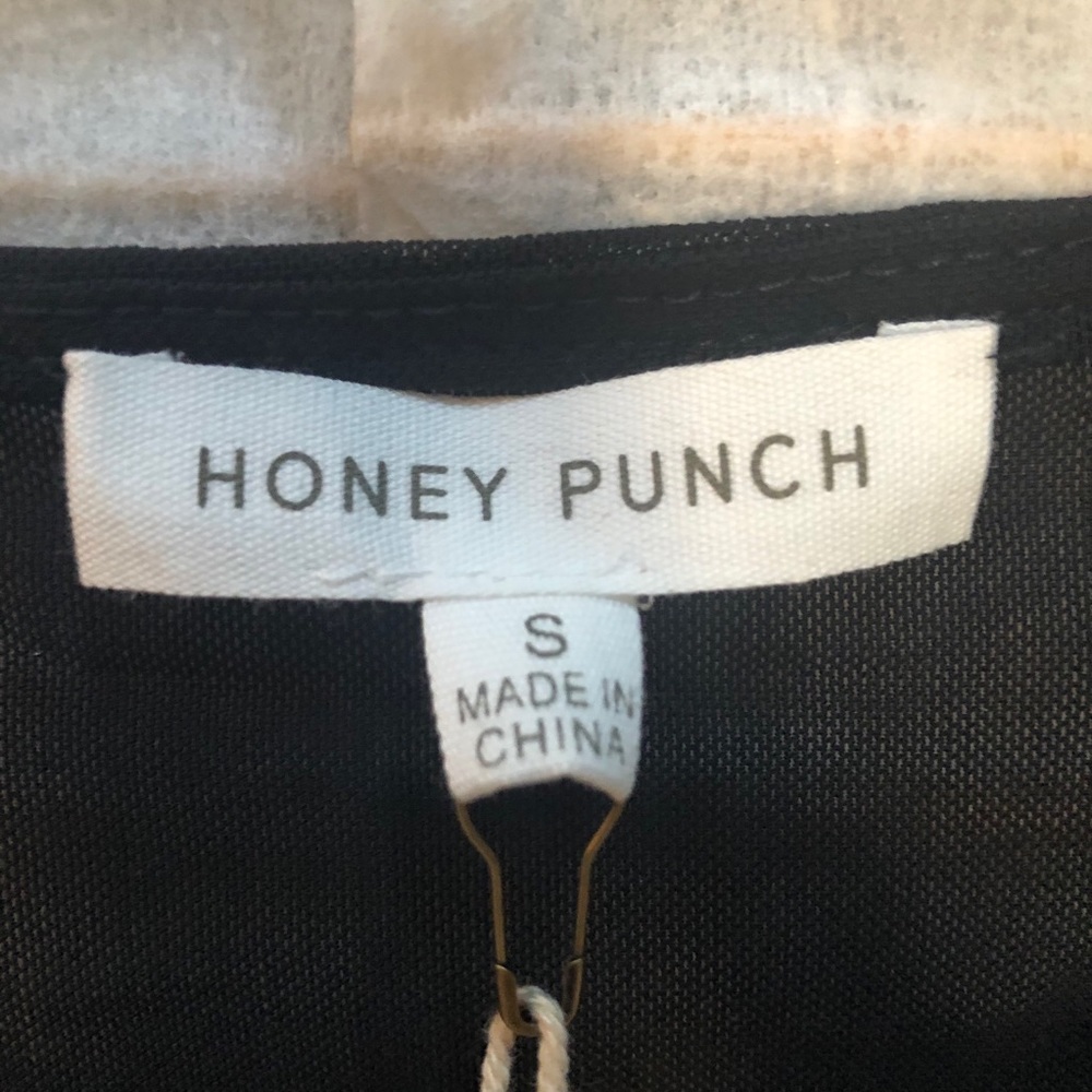 Honey Punch Sheer Black Star Mesh Long Sleeve Top - Picture 11 of 13
